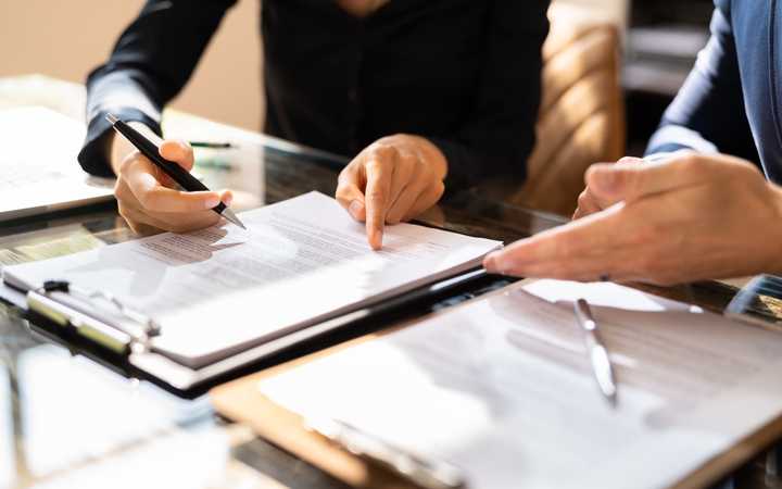 Breach of Contract Lawyer – Consultation and Litigation