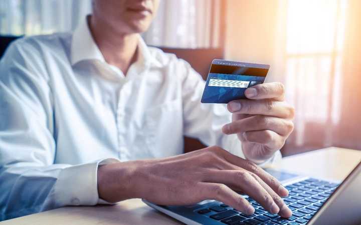 Droit de la consommation : faites valoir vos droits en tant que consommateur ou commerçant avec un avocat!