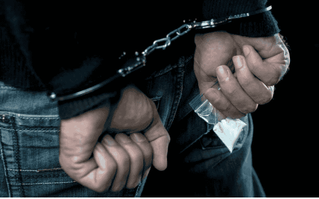 How to deal with possession or drug trafficking charges with a criminal lawyer?