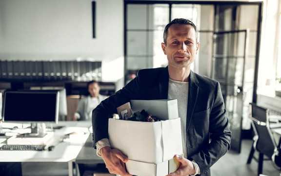 Suis-je victime d’un congédiement déguisé? Explorez vos recours avec un avocat en droit du travail!