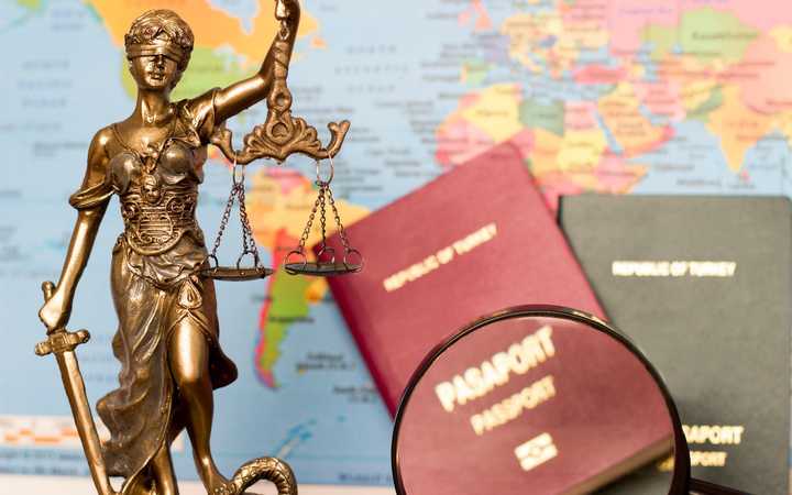 How to sue someone located outside of Ontario?