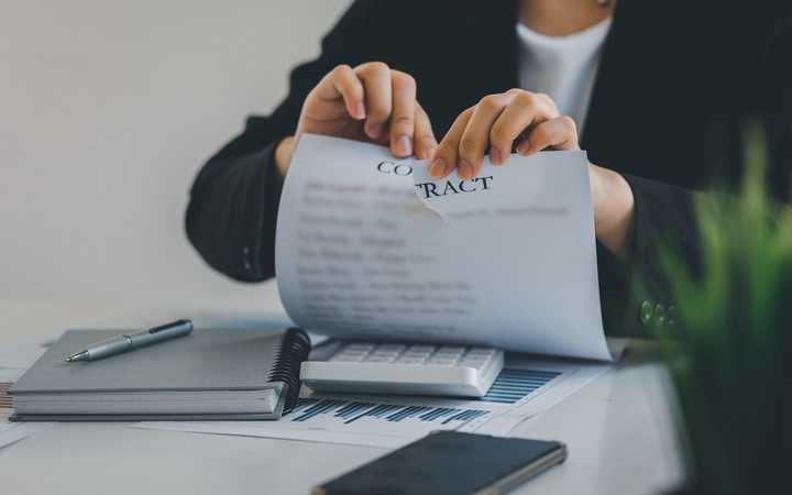 Construction Contracts in Ontario: A Comprehensive Guide