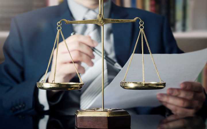 How to Become a Lawyer in Ontario? Steps and process