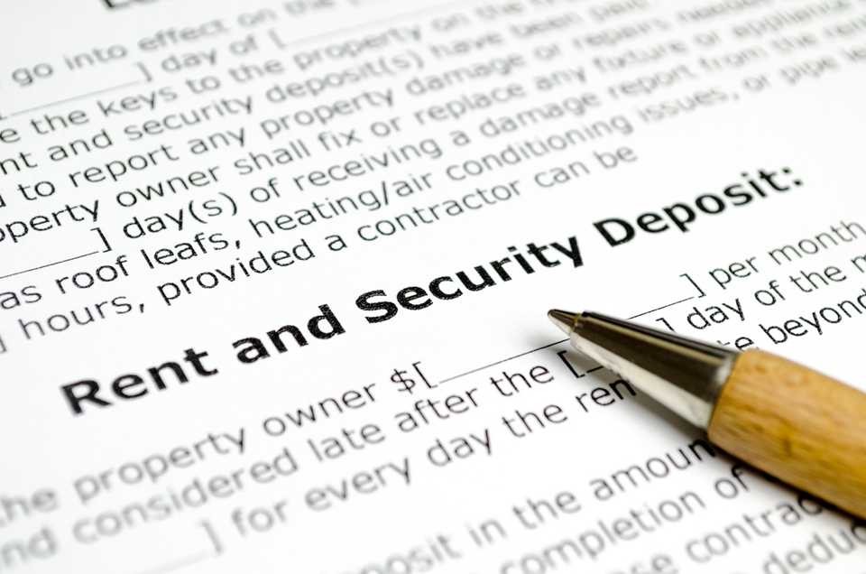 landlord security deposit lease ontario