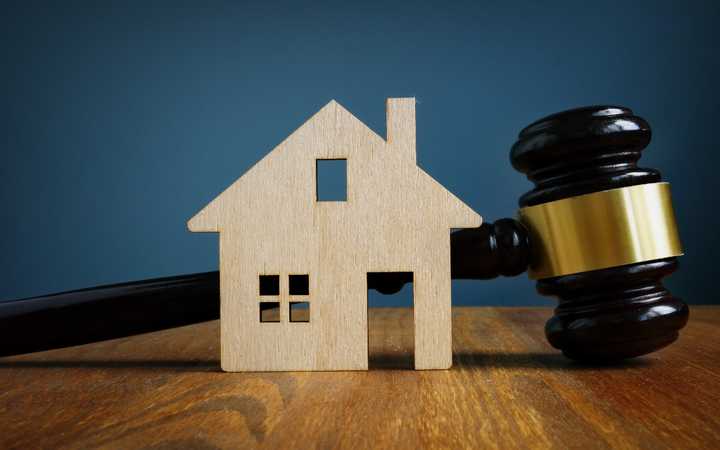 Avocat en droit immobilier : conseils juridiques pour vos transactions, servitudes et litiges!