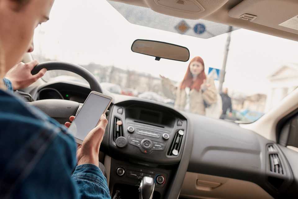 auto accident resulting from distracted driving