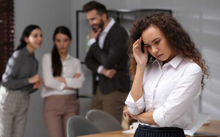 Salariés : Comment poursuivre un employeur avec un avocat en droit du travail!