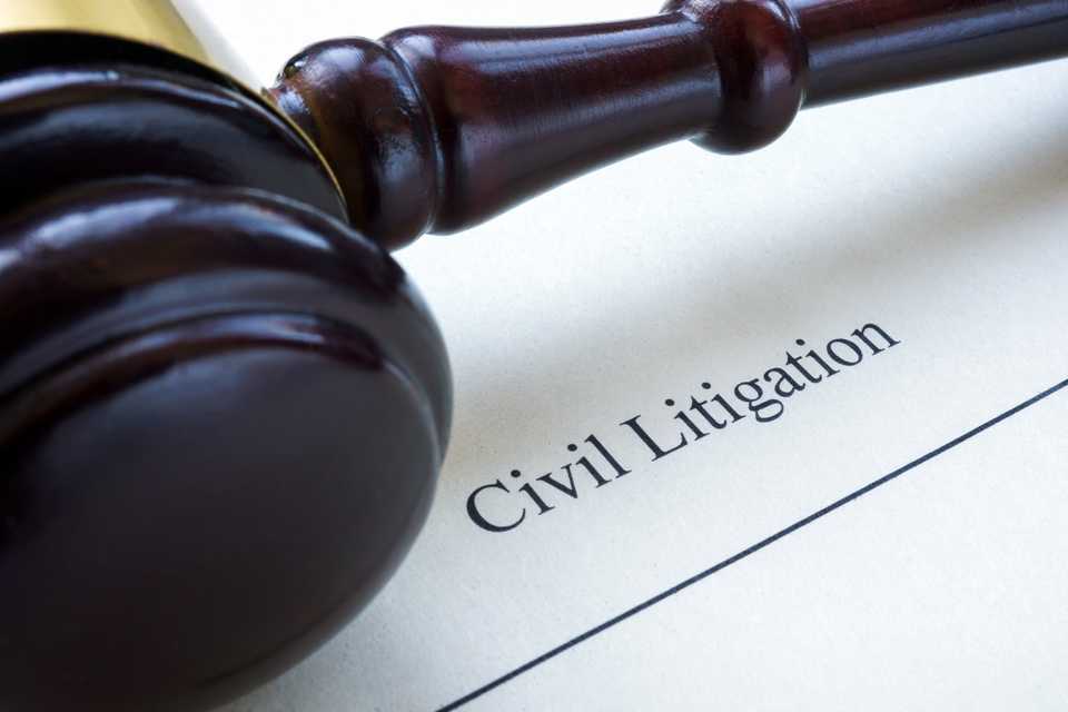 civil litigation lawyer definition